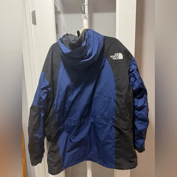 The North Face Men’s Summit Series GORE-TEX® Jacket-Vintage - Picture 14 of 15